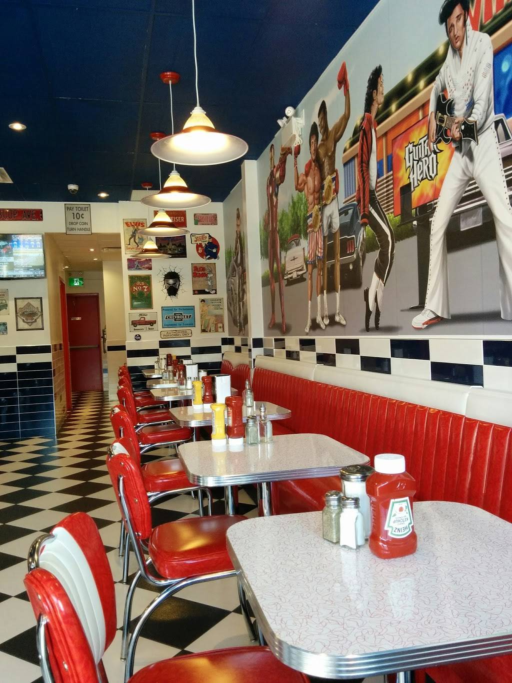 Wimpys Diner | restaurant | 8123 Yonge St, Thornhill, ON L3T 2C6, Canada | 9058896799 OR +1 905-889-6799