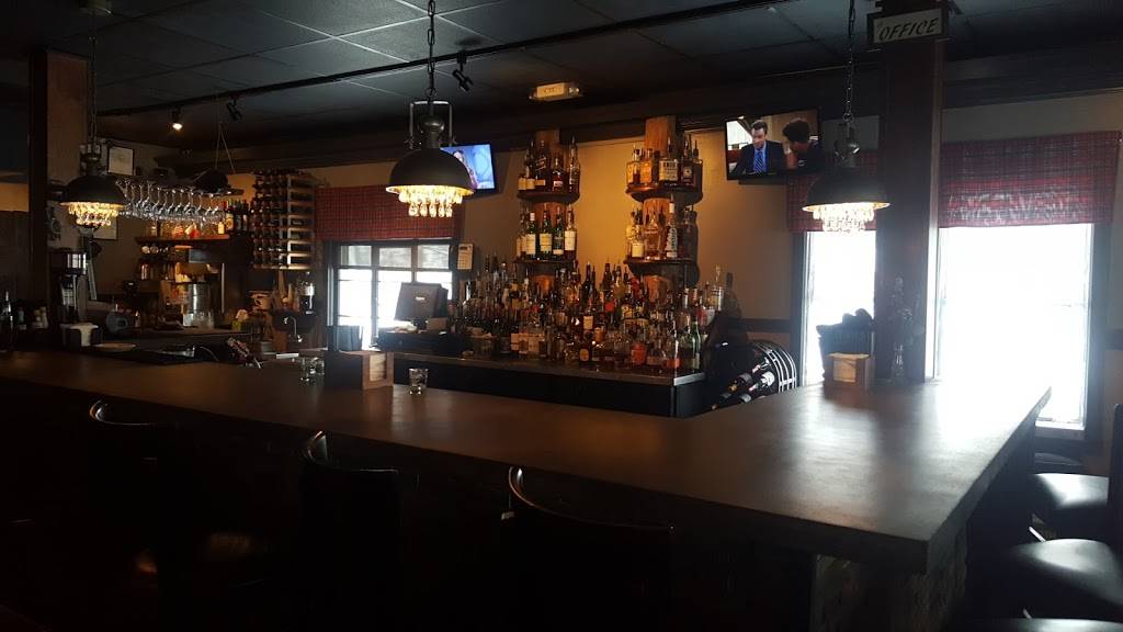 Warrens Spirited Kitchen | restaurant | 14614 E Park St, Burton, OH 44021, USA | 4402738100 OR +1 440-273-8100