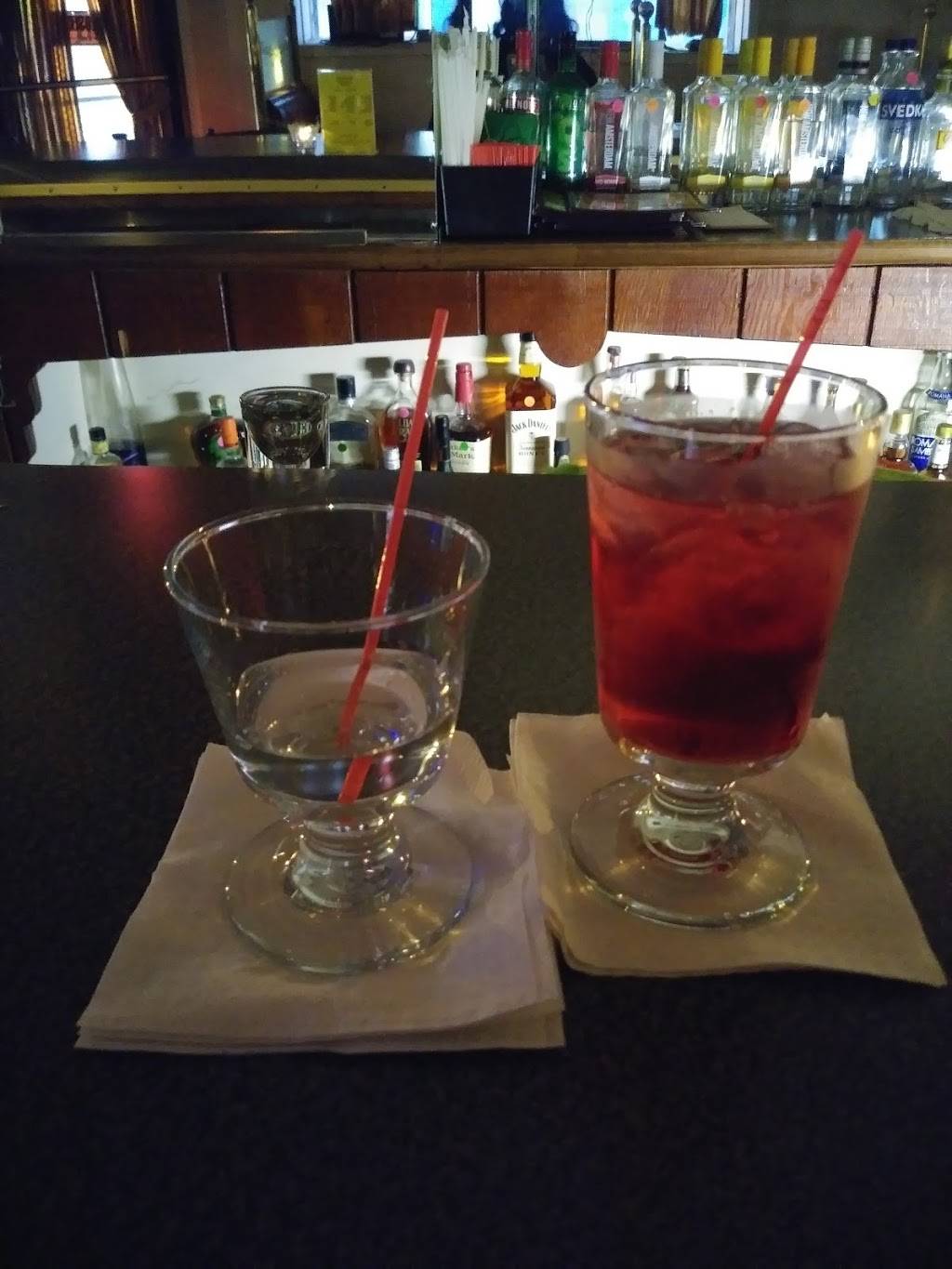 The Black Pearl Restaurant & Bar | restaurant | 3701 Old York Rd, Philadelphia, PA 19140, USA | 2152297668 OR +1 215-229-7668