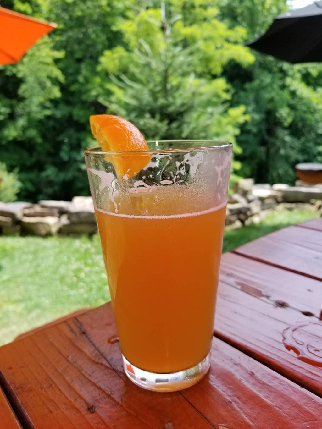 Riverwalck Saloon | restaurant | 101 Centre St, Parryville, PA 18244, USA | 6108522323 OR +1 610-852-2323