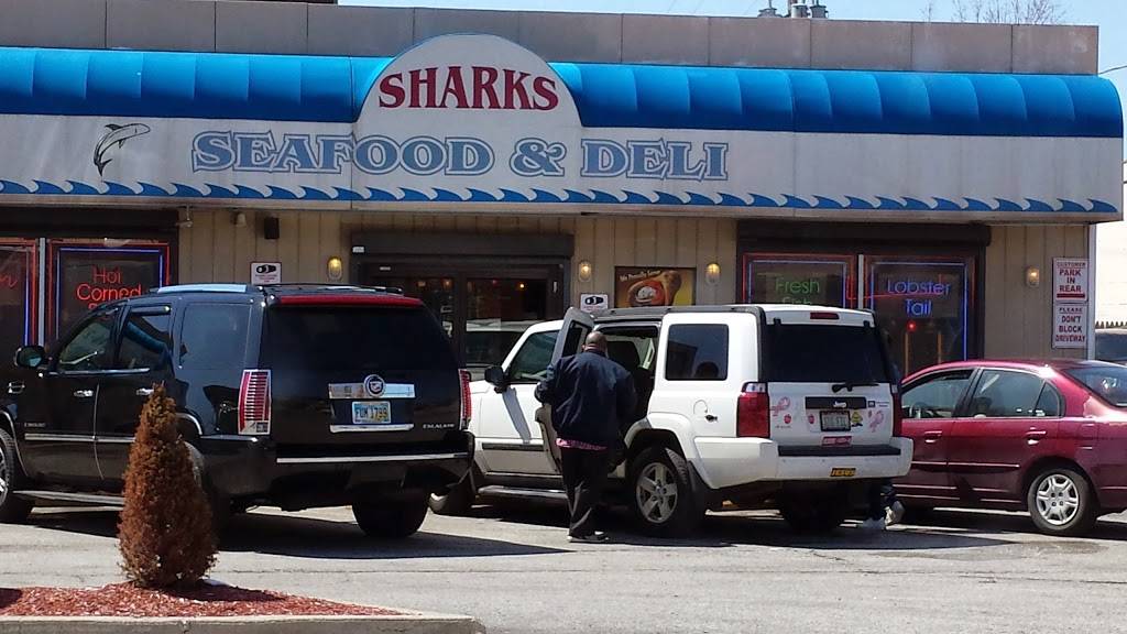 Sharks Seafood & Deli | restaurant | 3826 Lee Rd, Cleveland, OH 44128, USA | 2162951880 OR +1 216-295-1880