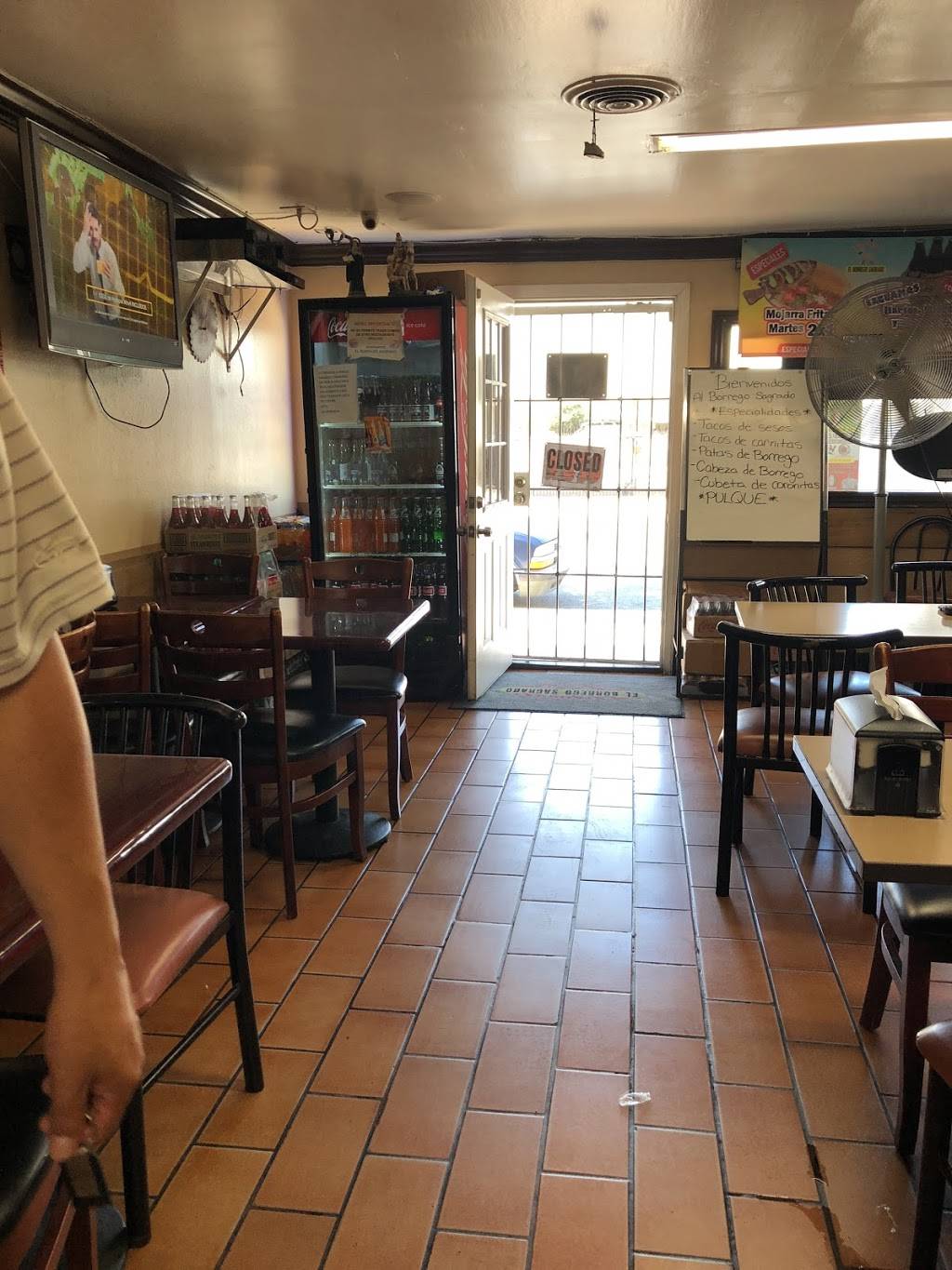 El Borrego Sagrado Barbacoa Restaurant | restaurant | 1307 S Main St, Santa Ana, CA 92707, USA | 7142859506 OR +1 714-285-9506