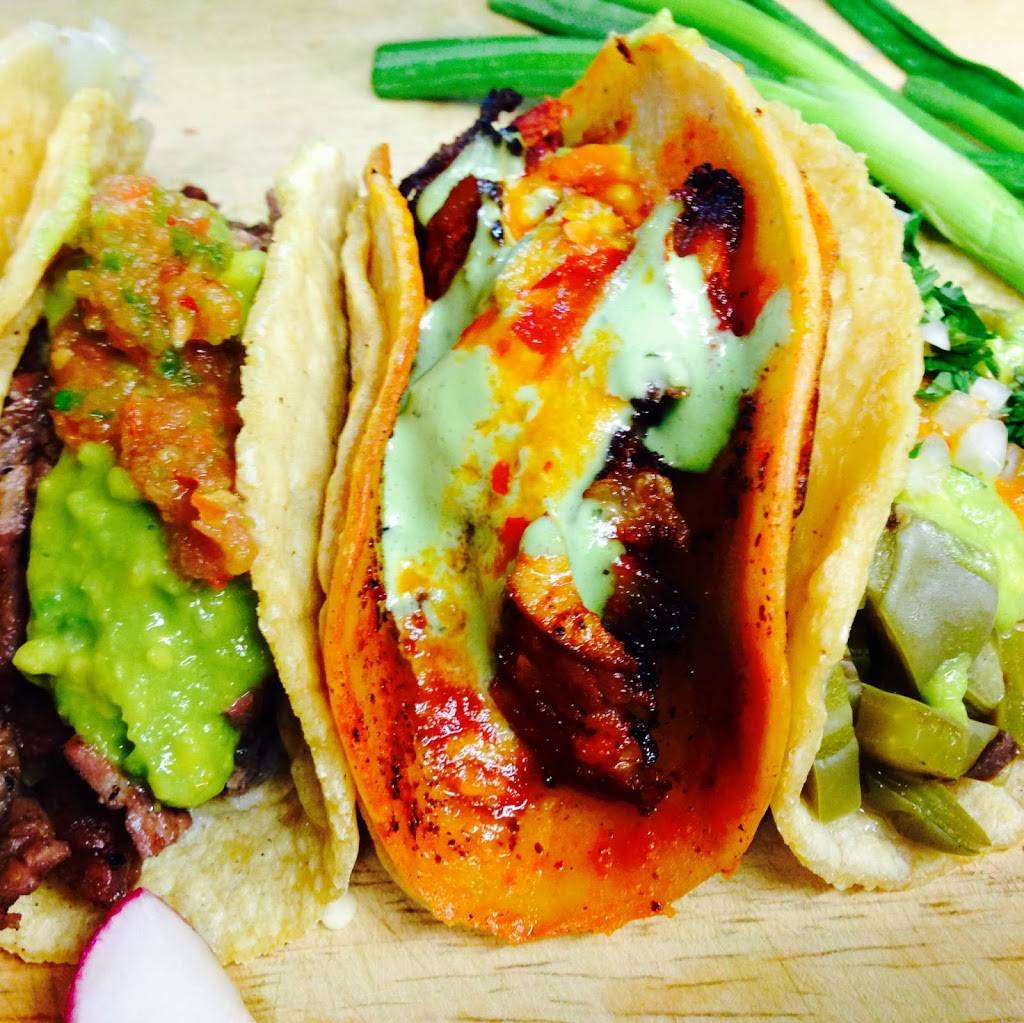 Taqueria Revolución | restaurant | 362 E San Ysidro Blvd, San Diego, CA 92173, USA | 6196903187 OR +1 619-690-3187