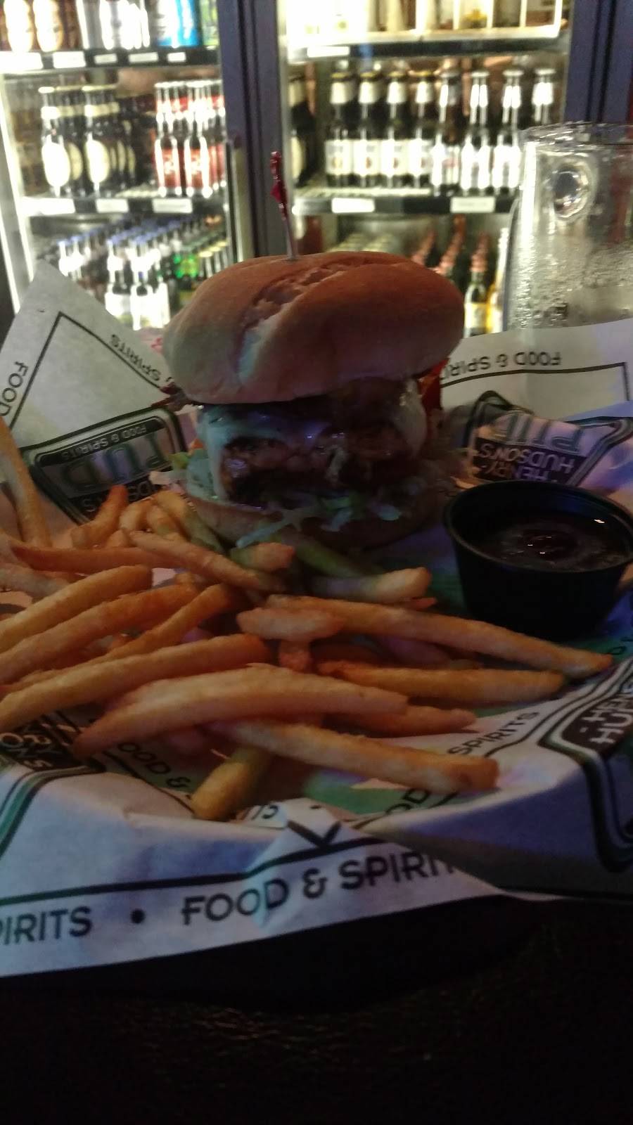 Henry Hudsons Pub | restaurant | 400 W Interstate 240 Service Rd, Oklahoma City, OK 73139, USA | 4056310272 OR +1 405-631-0272