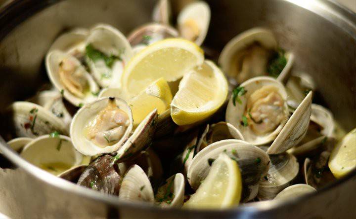 Bar Avalon | restaurant | 116 E Gay St, West Chester, PA 19380, USA | 6104364100 OR +1 610-436-4100