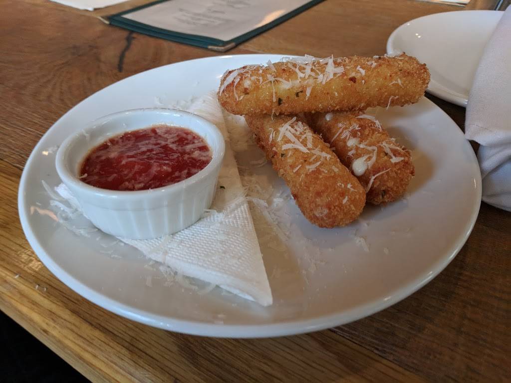 La Farfalle | restaurant | 15 Beaufain St, Charleston, SC 29401, USA | 8432120920 OR +1 843-212-0920