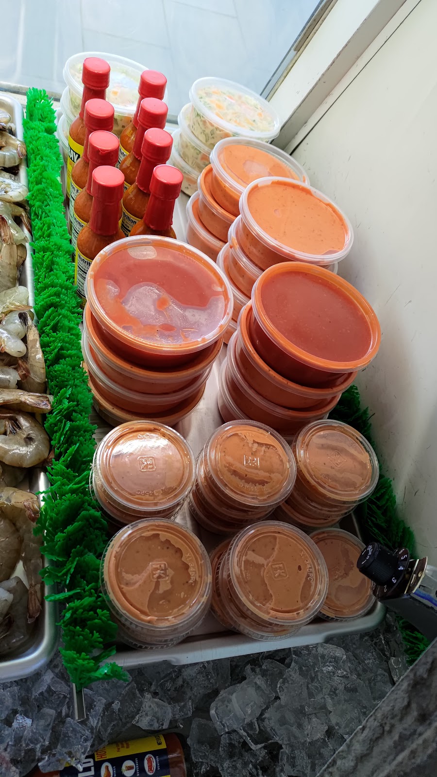 Coral Hills Seafood & Crab | restaurant | 4827 Marlboro Pike, Capitol Heights, MD 20743, USA | 3017353329 OR +1 301-735-3329