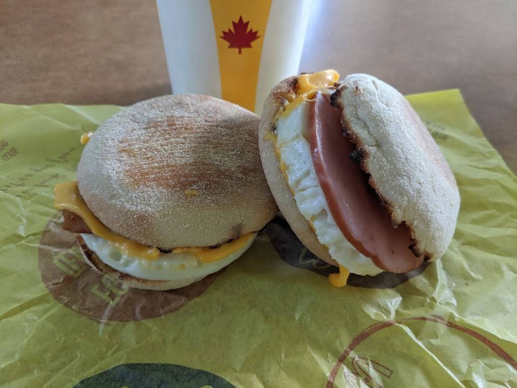 McDonalds | cafe | 11005 Yonge St, Richmond Hill, ON L4C 3E3, Canada | 9057806740 OR +1 905-780-6740