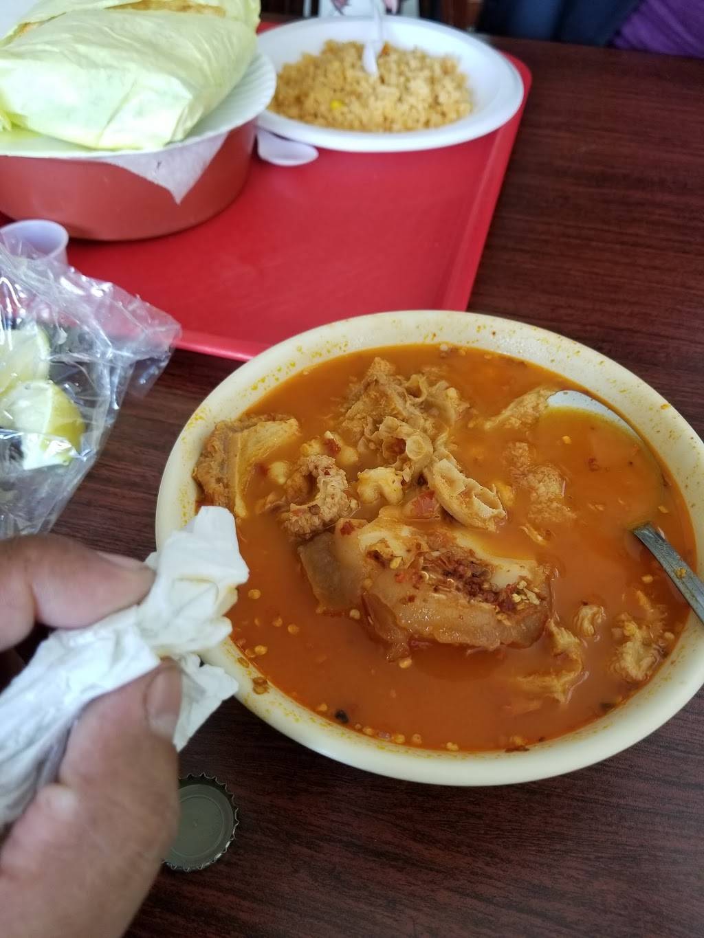 La Villa Taqueria | restaurant | 700 Planz Rd, Bakersfield, CA 93304, USA | 6613979884 OR +1 661-397-9884