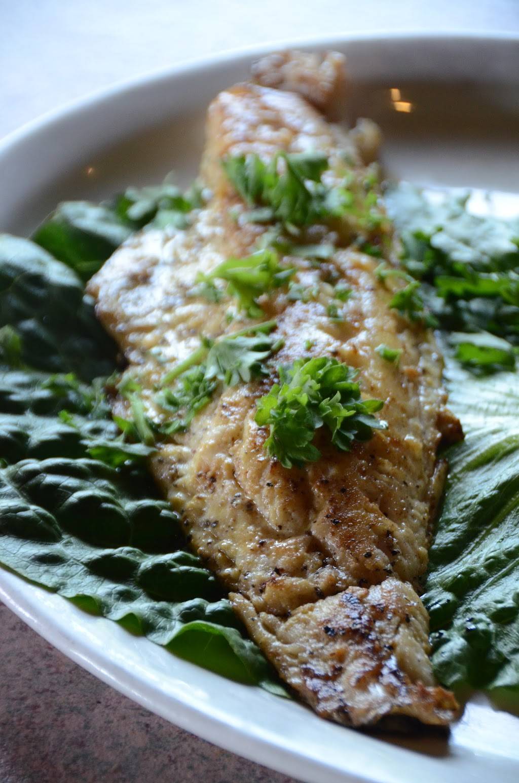 Three Guys & A Grill | restaurant | W7039 County Rd S R, Elkhart Lake, WI 53020, USA | 9208762535 OR +1 920-876-2535