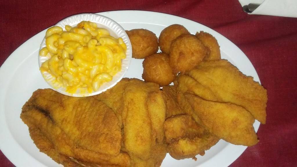 Bushs Fish & Chips | restaurant | 409 Main St, Graniteville, SC 29829, USA | 8036631073 OR +1 803-663-1073