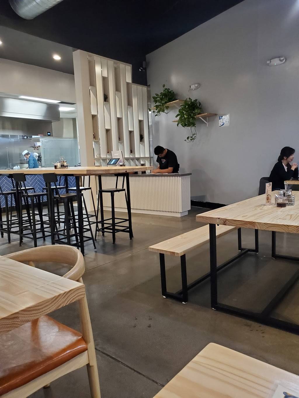 Bais Noodle Bar | restaurant | 23642 Rockfield Blvd, Irvine, CA 92618, USA | 9494466290 OR +1 949-446-6290