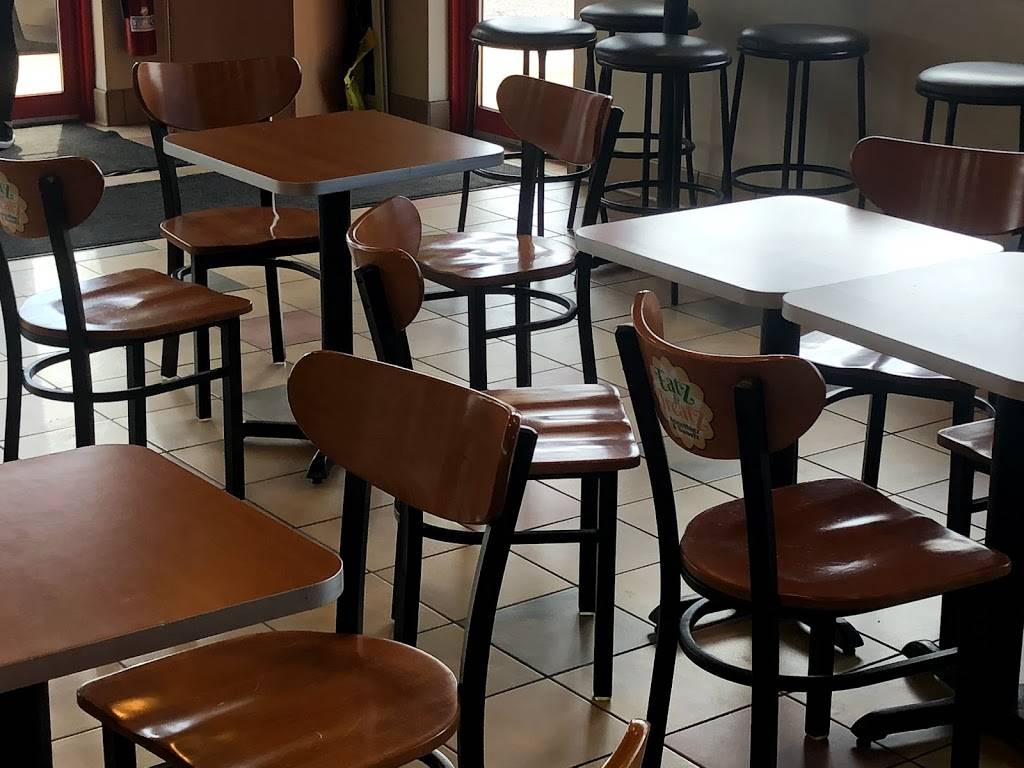 Eatz & Treatz | restaurant | 1261 W Maple St, Hartville, OH 44632, USA | 3302676099 OR +1 330-267-6099