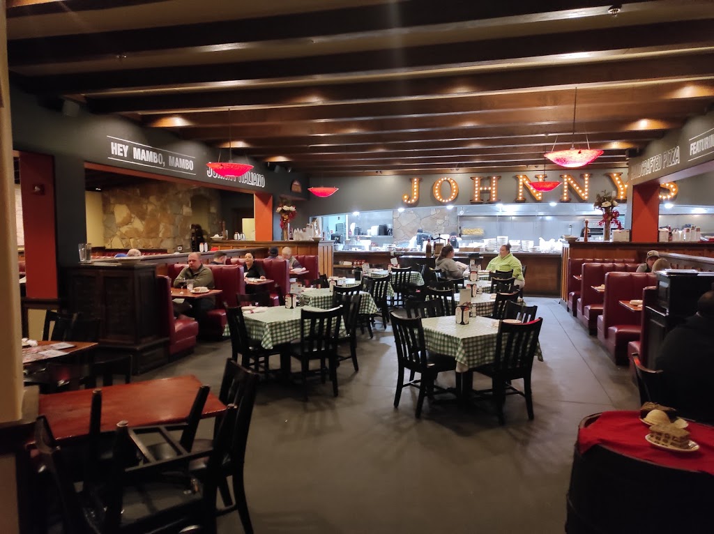 Johnny Carinos | restaurant | 2310 S Louise Ave, Sioux Falls, SD 57106, USA | 6053617222 OR +1 605-361-7222