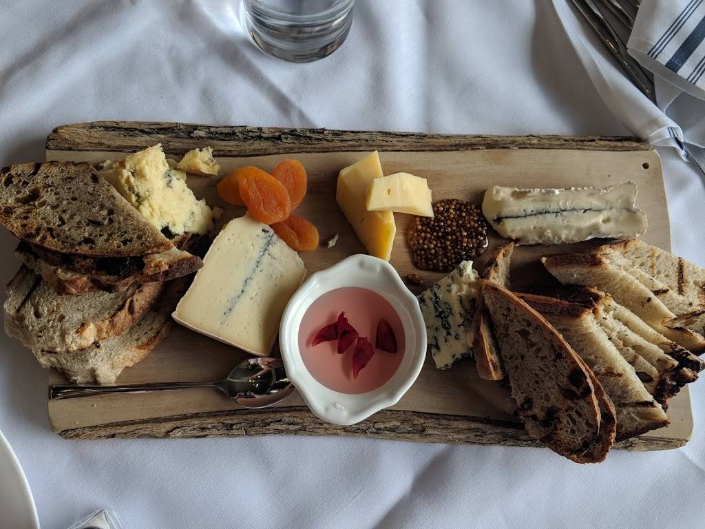 Juniper Dining Co. | restaurant | 3 Elm St #4, Paris, ON N3L 2L6, Canada | 5193022200 OR +1 519-302-2200