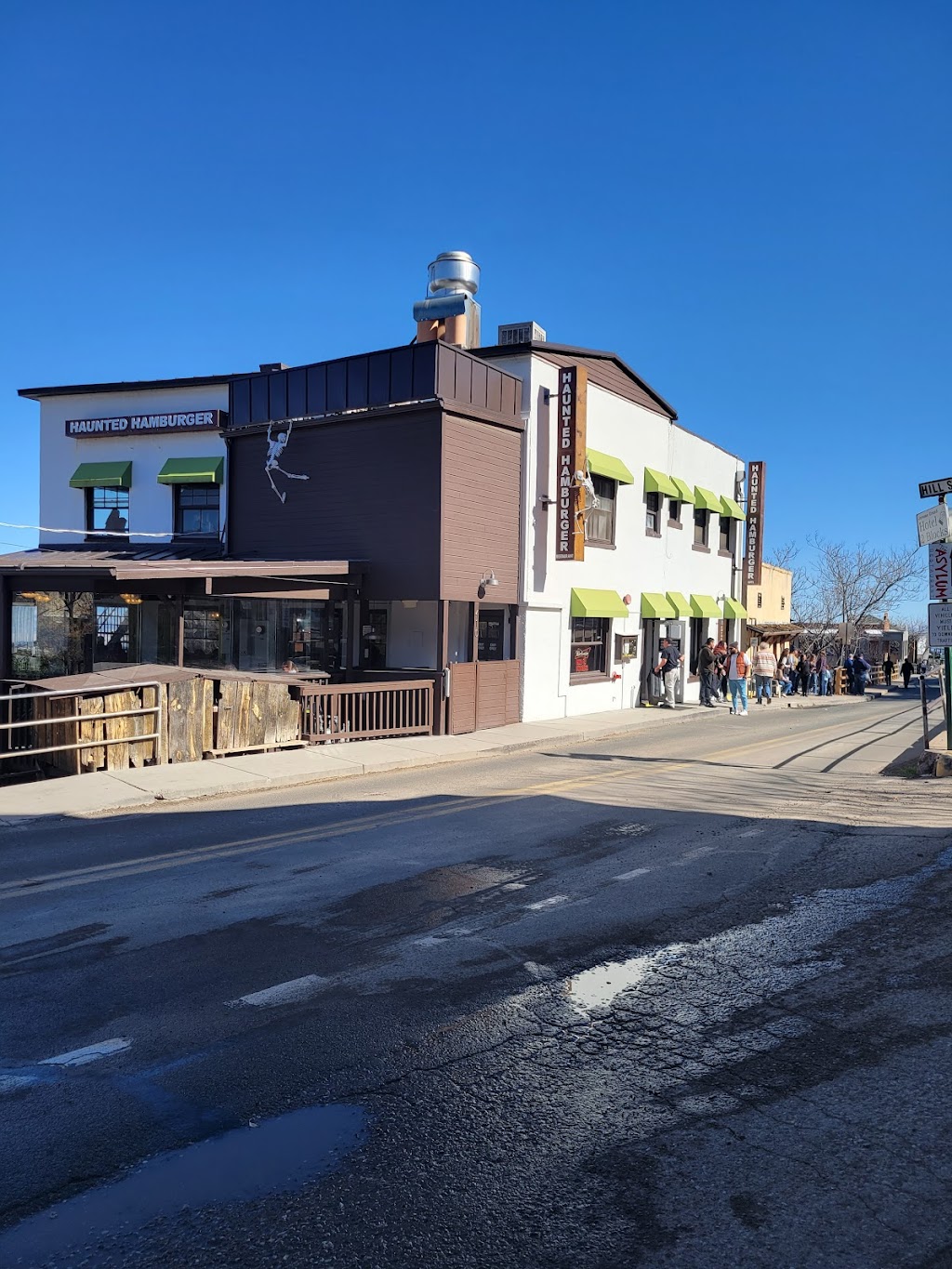Haunted Hamburger | restaurant | 410 Clark St, Jerome, AZ 86331, USA | 9286340554 OR +1 928-634-0554