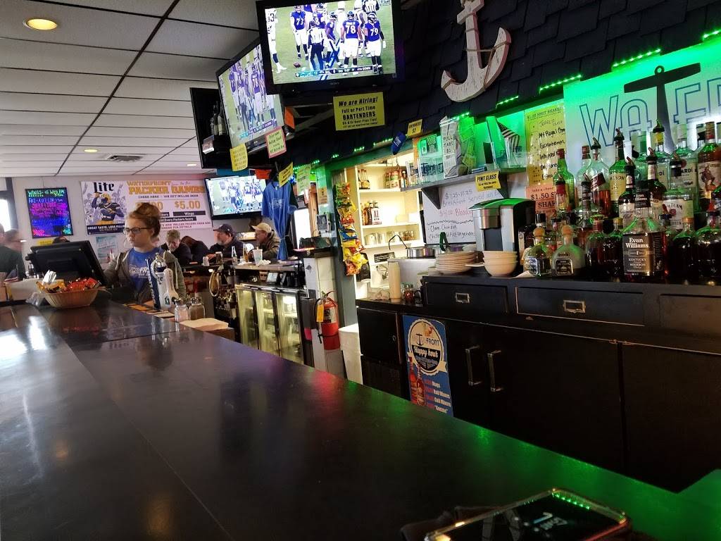 Waterfront Bar & Grill | restaurant | 215 N Main St, Kewaunee, WI 54216, USA | 9203880505 OR +1 920-388-0505