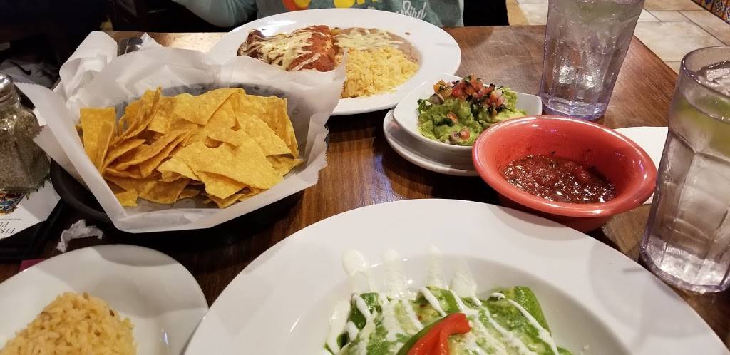 El Cerro Grande | restaurant | 2696 Beaver Run Blvd A, Surfside Beach, SC 29575, USA | 8436508835 OR +1 843-650-8835