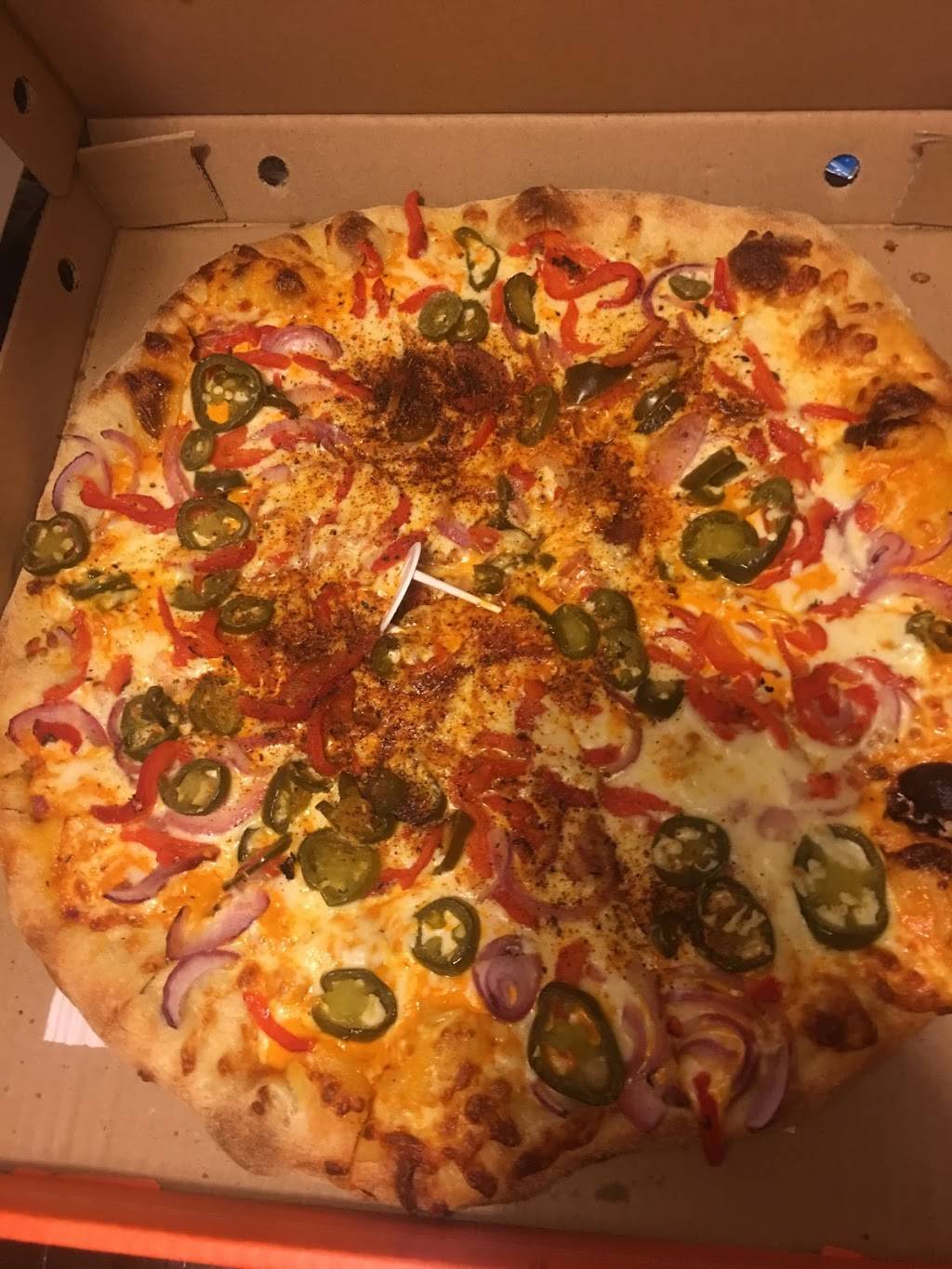 Pizza Pizza | meal delivery | 114 Lakeshore Rd E, Mississauga, ON L5G 1E4, Canada | 4169671111 OR +1 416-967-1111