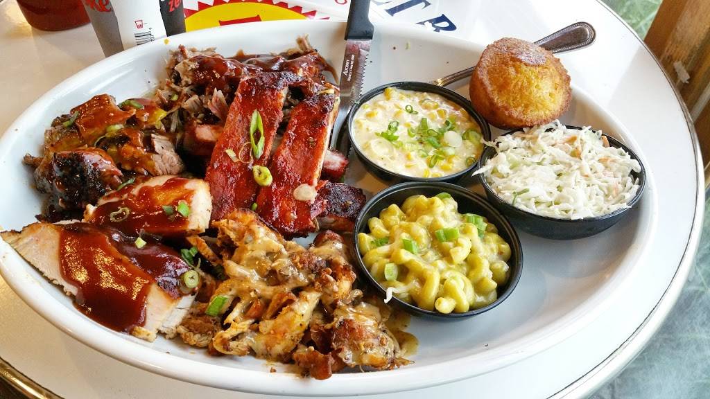 Sweet Baby Rays Barbecue | restaurant | 249 E Irving Park Rd, Wood Dale, IL 60191, USA | 6302966000 OR +1 630-296-6000