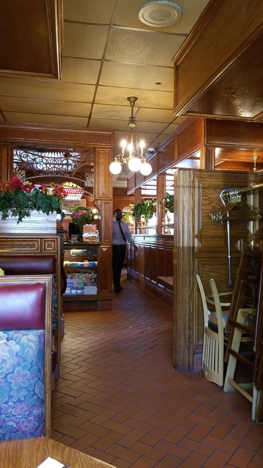 Walker Bros. Original Pancake House | bakery | 1615 Waukegan Rd, Glenview, IL 60025, USA | 8477240220 OR +1 847-724-0220