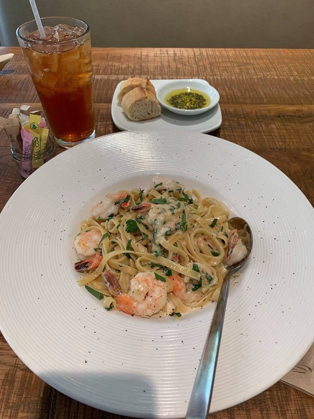 Basils Renaissance | restaurant | 1000 Highland Colony Pkwy, Ridgeland, MS 39157, USA | 6017901919 OR +1 601-790-1919