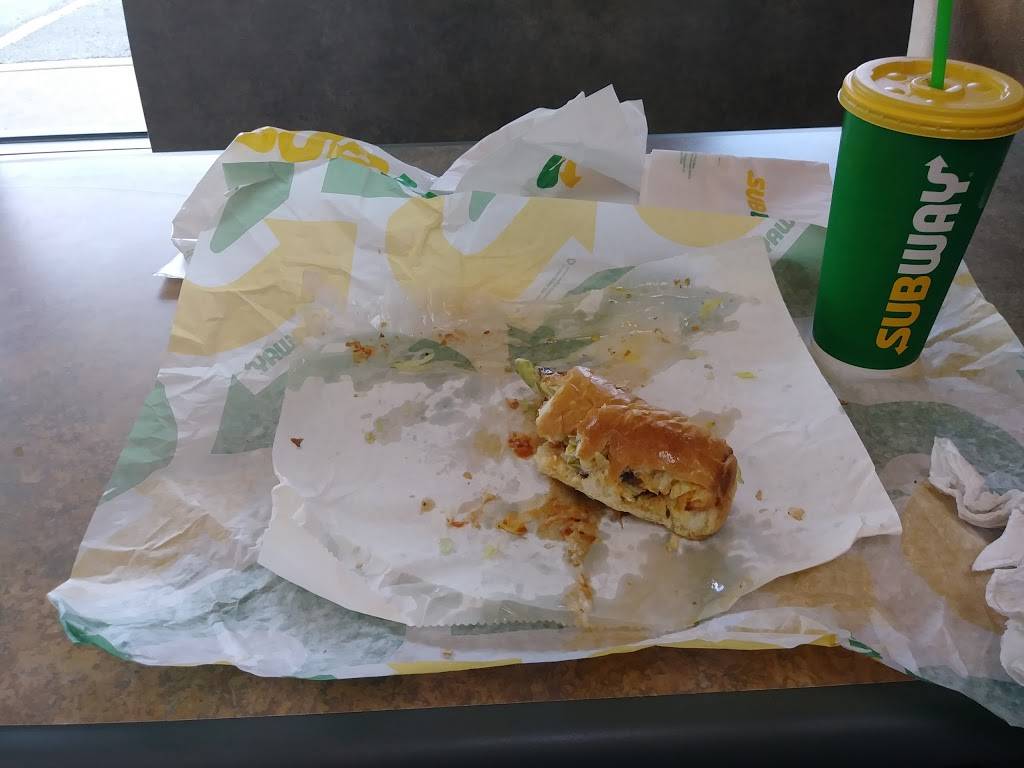 Subway Restaurants | restaurant | 357 Ogden Ave, Westmont, IL 60559, USA | 6309602225 OR +1 630-960-2225