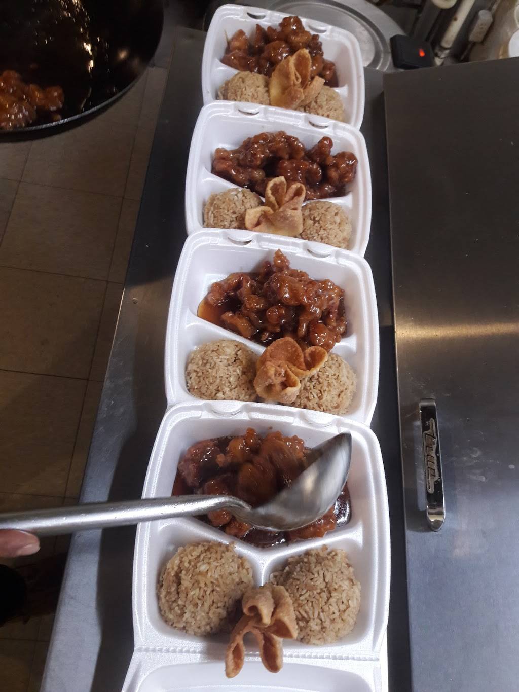 Golden Seafood | meal takeaway | 2641 Van Brunt Blvd, Kansas City, MO 64127, USA | 8168615888 OR +1 816-861-5888