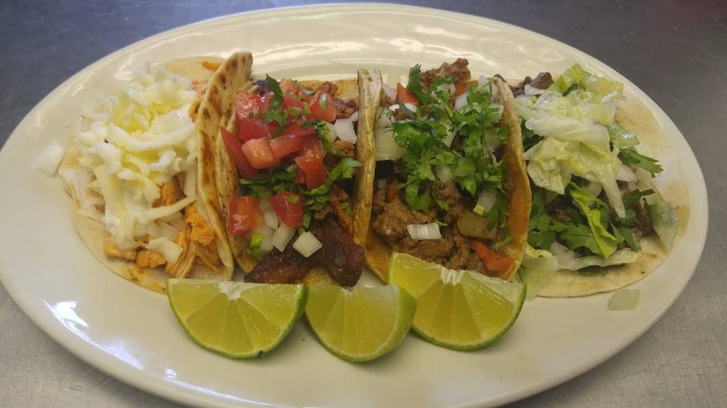 La Cocina Restaurant | restaurant | 22 Grand Ave, Fox Lake, IL 60020, USA | 8475870584 OR +1 847-587-0584