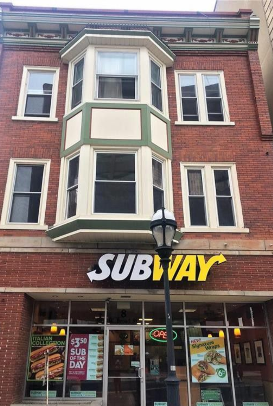 Subway | restaurant | 1 E 4th St, Bethlehem, PA 18015, USA | 6108687570 OR +1 610-868-7570