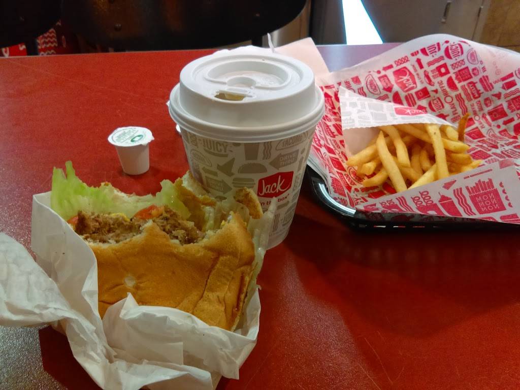 Jack in the Box | restaurant | 516 N Beaudry Ave, Los Angeles, CA 90012, USA | 2139759455 OR +1 213-975-9455