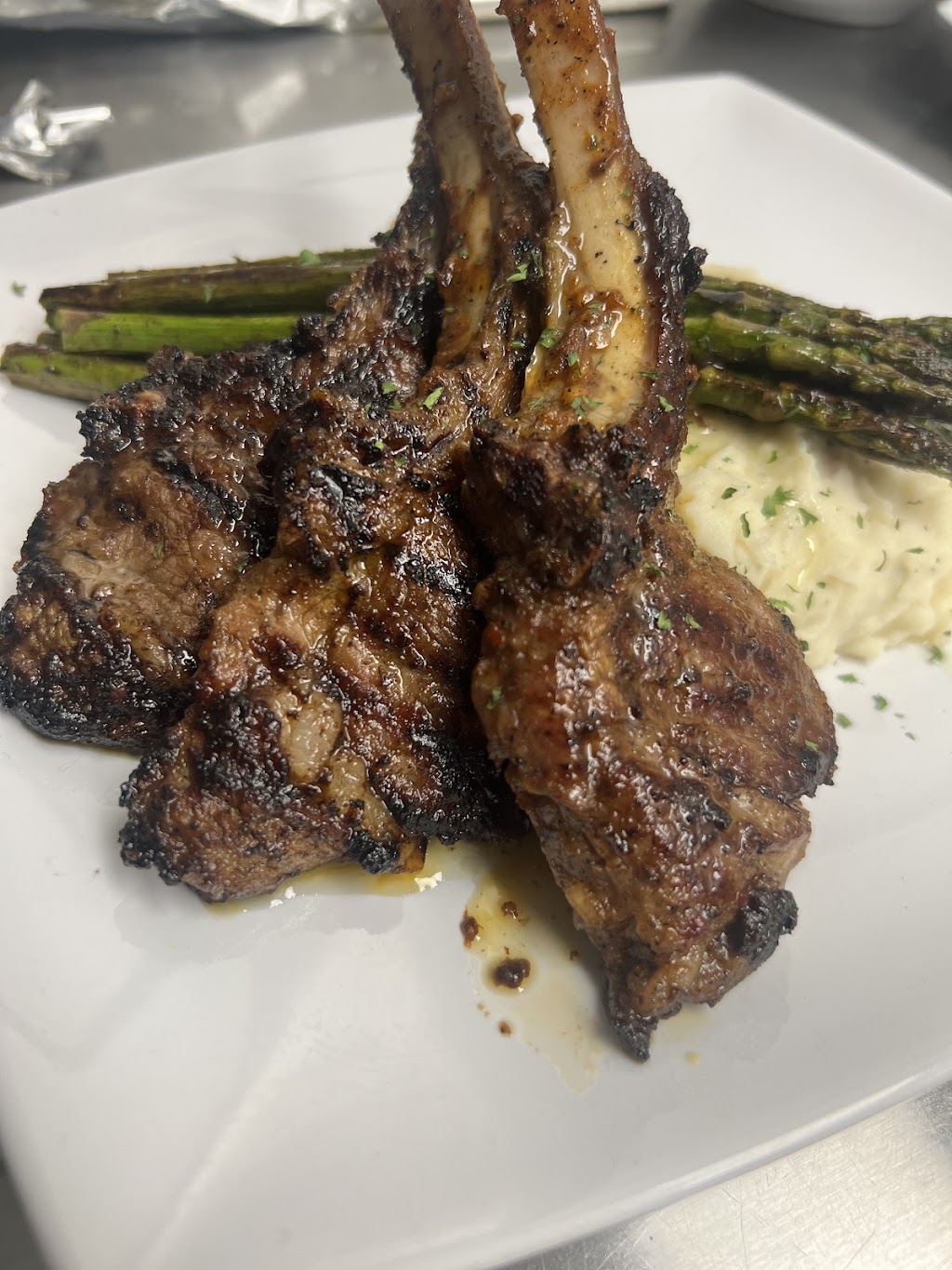 MK Savvy | restaurant | 2036 S Michigan Ave, Chicago, IL 60616, USA | 3123633333 OR +1 312-363-3333