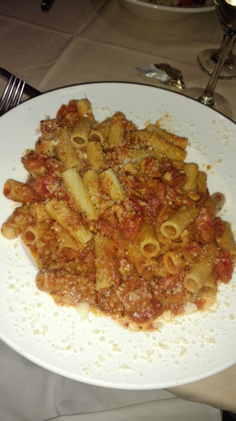 Alees | restaurant | 247 Elizabeth St, Utica, NY 13501, USA | 3157972181 OR +1 315-797-2181