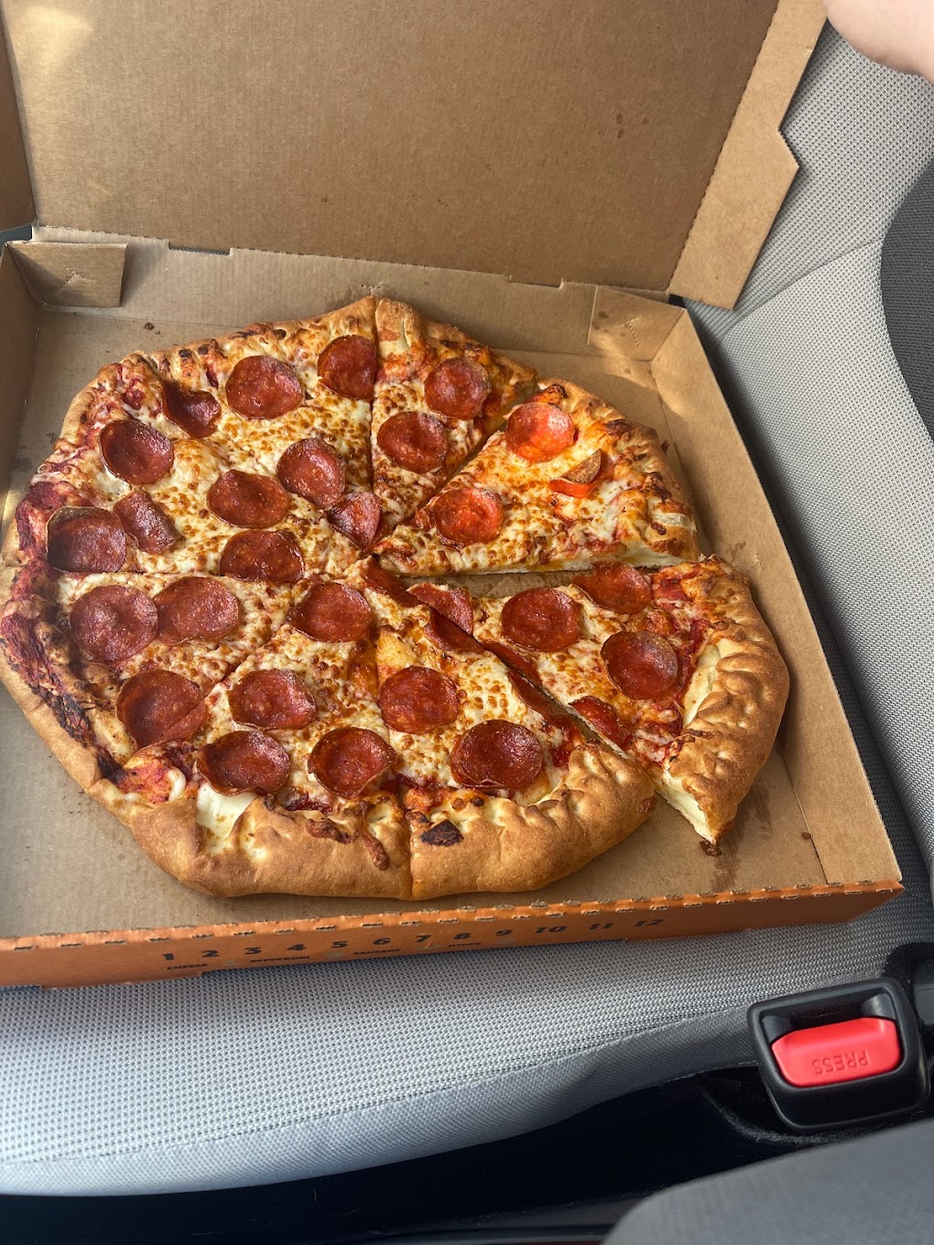 Little Caesars Pizza | meal delivery | 2820 S Alma School Rd, Chandler, AZ 85286, USA | 4806269448 OR +1 480-626-9448