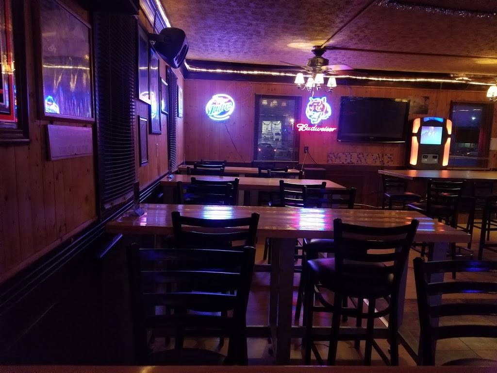 Railroad Restaurant | restaurant | 629 S Crawford St, Troy, OH 45373, USA | 9373356592 OR +1 937-335-6592