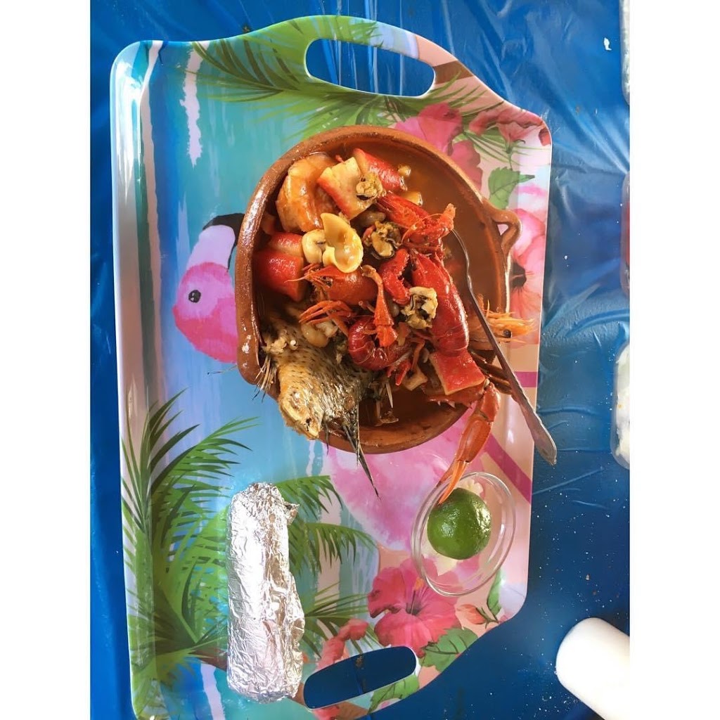 Marisquería Costa del Mar | restaurant | 906 S Garfield Ave, DeLand, FL 32724, USA | 3867859287 OR +1 386-785-9287