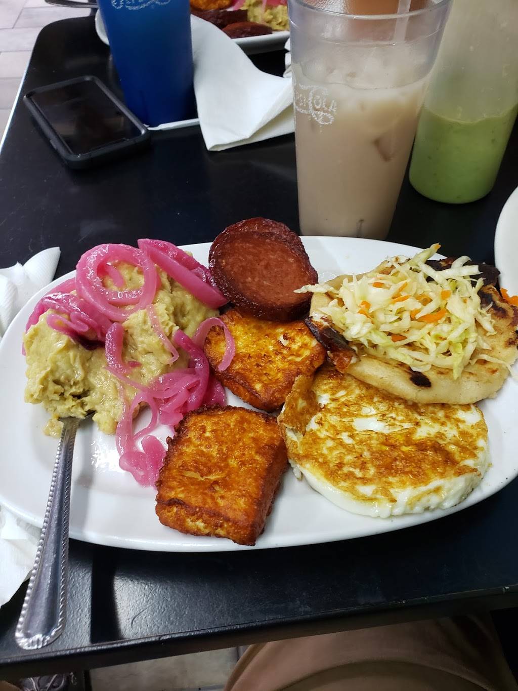 Cuchifrito Restaurant | restaurant | 2104 Old Lexington Rd, Winston-Salem, NC 27107, USA | 3367717777 OR +1 336-771-7777