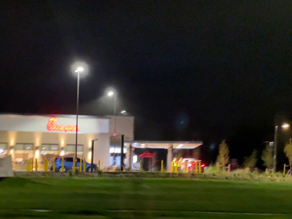 Chick-fil-A | restaurant | 4260 W 121st Ave, Broomfield, CO 80020, USA | 7208817987 OR +1 720-881-7987