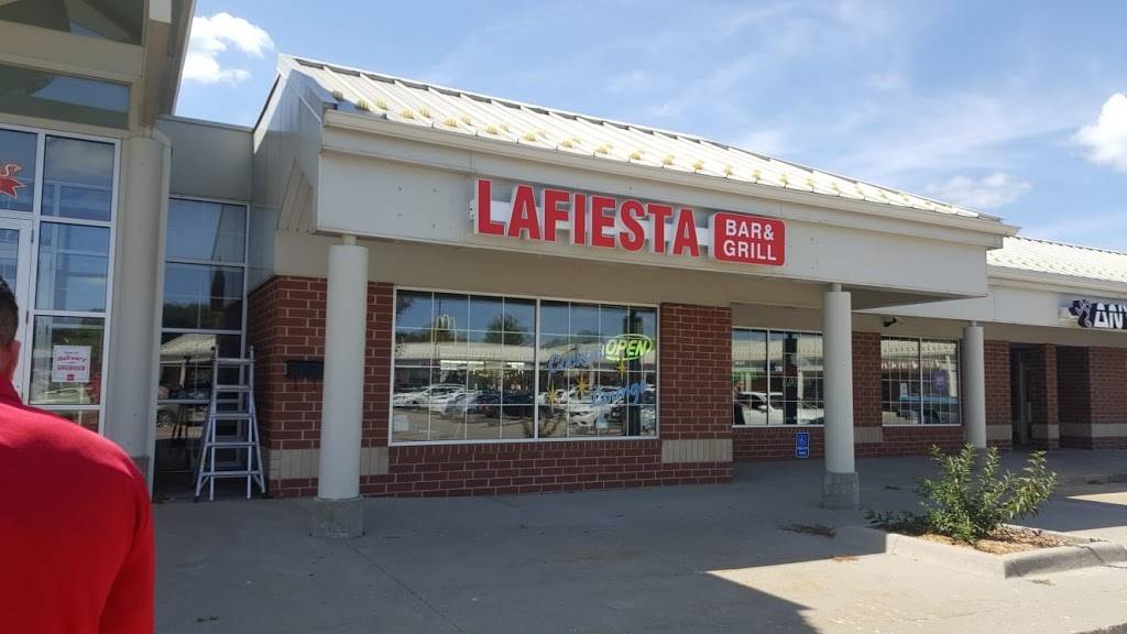 La Fiesta Bar & Grill | restaurant | 823 Wheeler St, Ames, IA 50010, USA | 5154505175 OR +1 515-450-5175