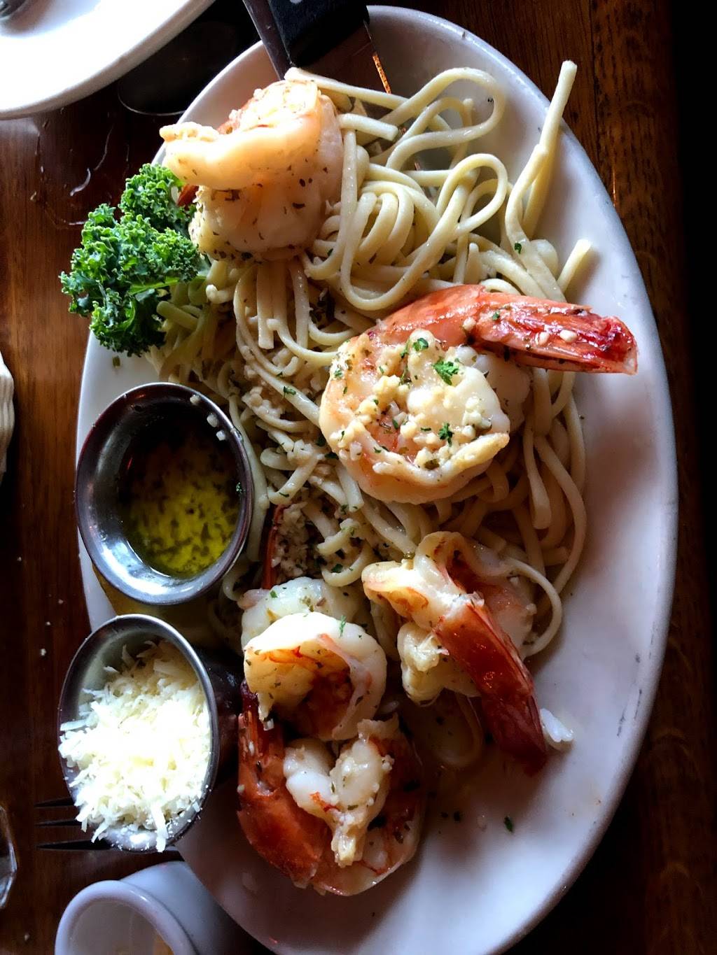 Captain Jacks | night club | 16812 Pacific Coast Hwy, Sunset Beach, CA 90742, USA | 5625922514 OR +1 562-592-2514