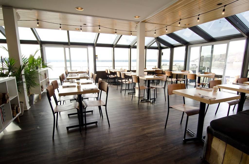 Quai 1635 | restaurant | 4155 Chemin de la Plage Jacques Cartier, Québec, QC G1Y 1W3, Canada | 4186517824 OR +1 418-651-7824