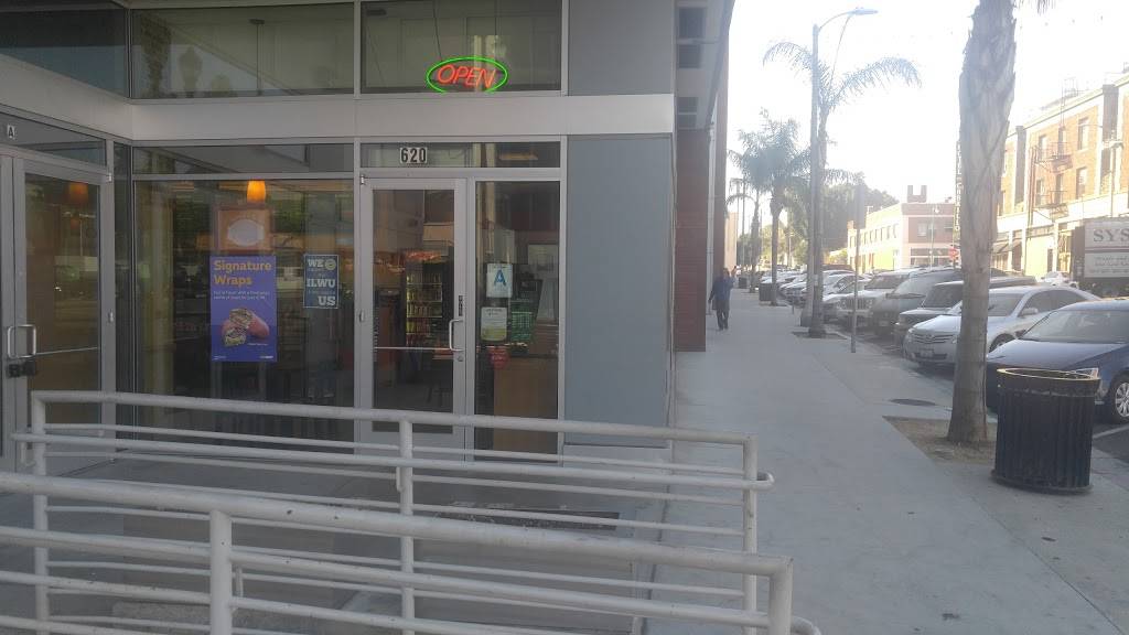 Subway Restaurants | restaurant | 620 S Centre St, San Pedro, CA 90731, USA | 3105191300 OR +1 310-519-1300