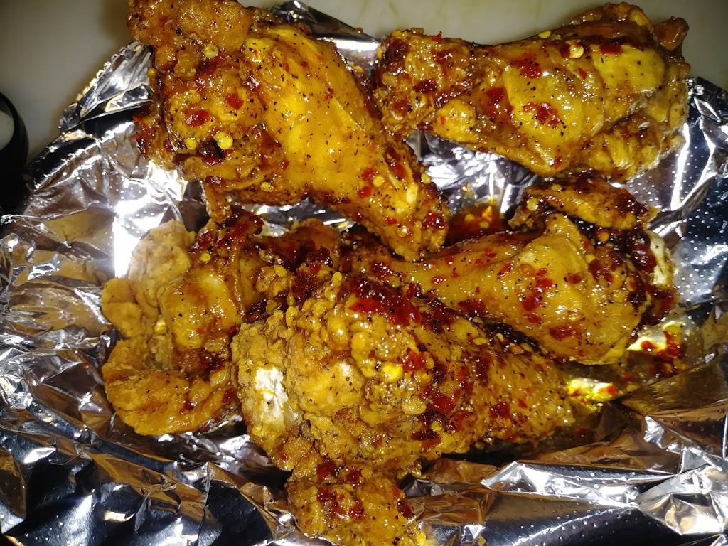 The Dive Inn | restaurant | 275 S Lake Shore Way, Lake Alfred, FL 33850, USA | 8632806860 OR +1 863-280-6860