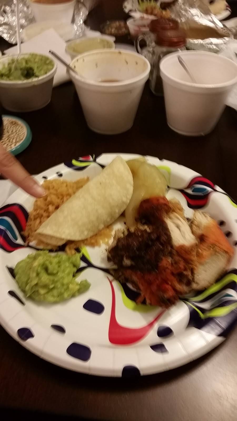 Pollos Asados Don Jose | restaurant | 451 W Petaluma Blvd, San Antonio, TX 78221, USA | 2103222659 OR +1 210-322-2659