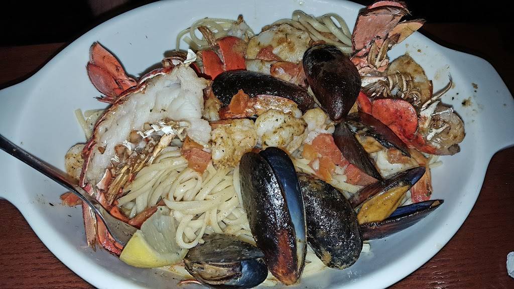 Red Lobster | restaurant | 4010 W Vine St, Kissimmee, FL 34741, USA | 4078463513 OR +1 407-846-3513