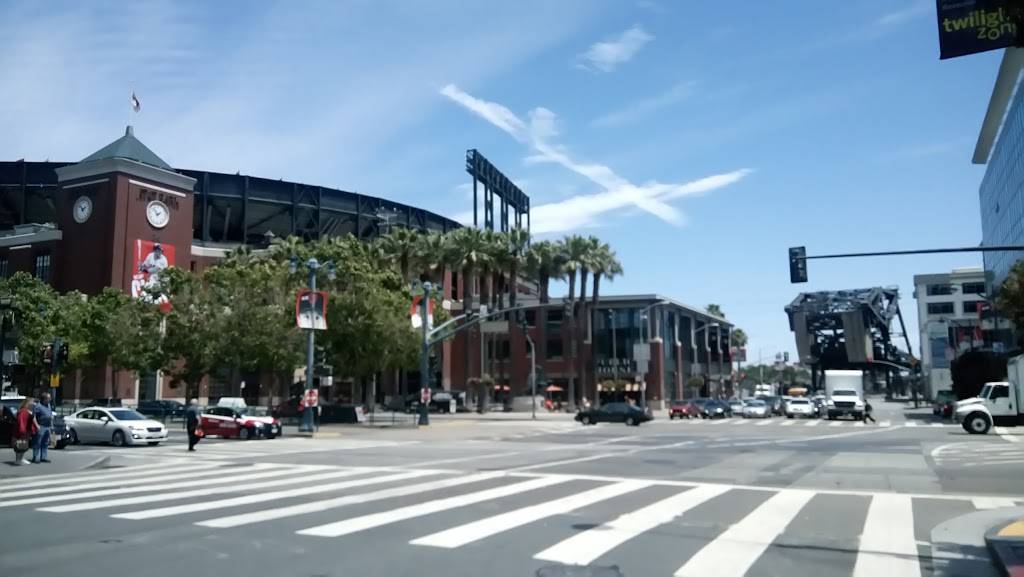 Lucky Strike | night club | 200 King St, San Francisco, CA 94107, USA | 4154008260 OR +1 415-400-8260