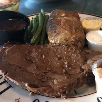 The Woods Restaurant and Lounge | restaurant | 21919 Center Ridge Rd, Rocky River, OH 44116, USA | 4403339663 OR +1 440-333-9663