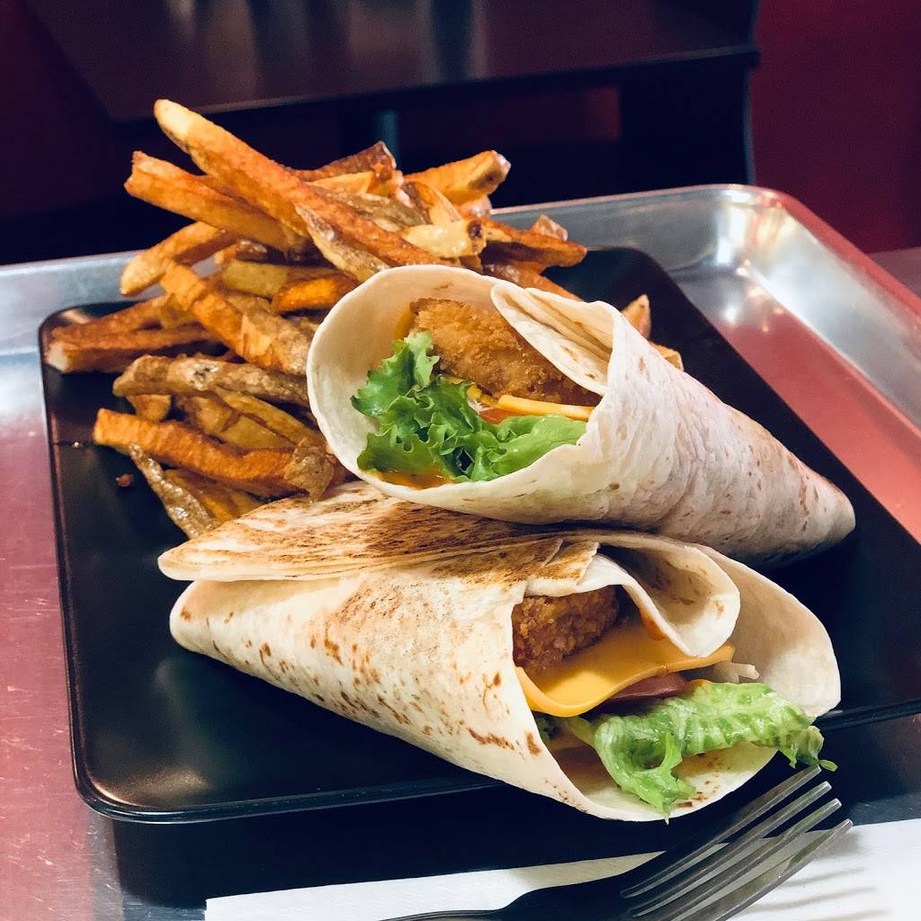 Capitales burgers | meal takeaway | 8612 Rue Centrale, LaSalle, QC H8P 1N5, Canada | 5144197788 OR +1 514-419-7788