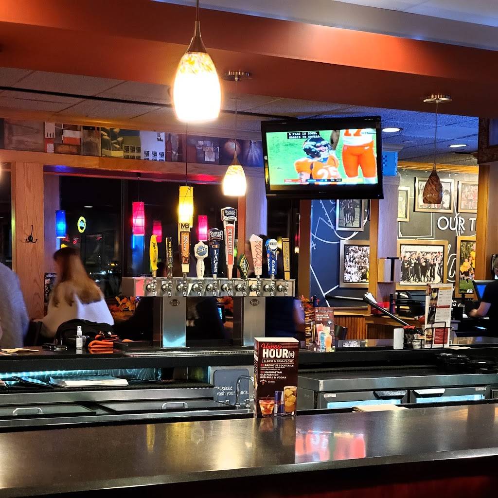 Applebees Grill + Bar | restaurant | 1900 Adams St, Mankato, MN 56001, USA | 5072168200 OR +1 507-216-8200