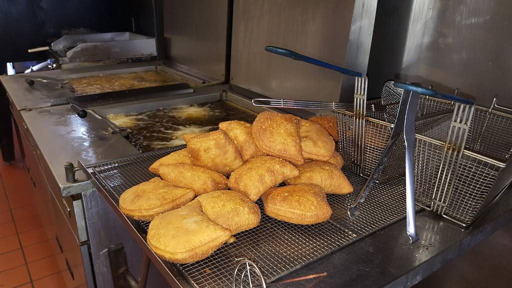 The Panzarotti Spot | restaurant | 349 Marlton Ave, Camden, NJ 08105, USA | 8569665725 OR +1 856-966-5725